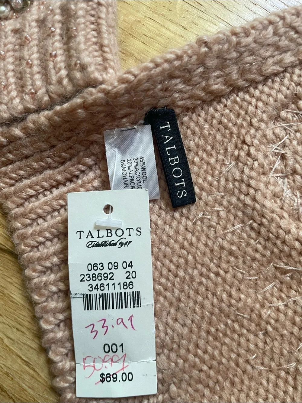 NWT Beaded Peach Scarf and Hat